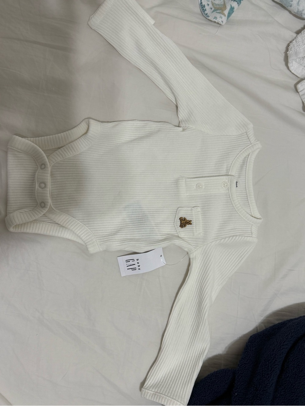GAP Cream Ribbed Long-Sleeve Infant Bodysuit with Bear Patch